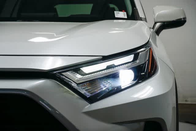 Thumbnail: 2023 Toyota RAV4 - 8