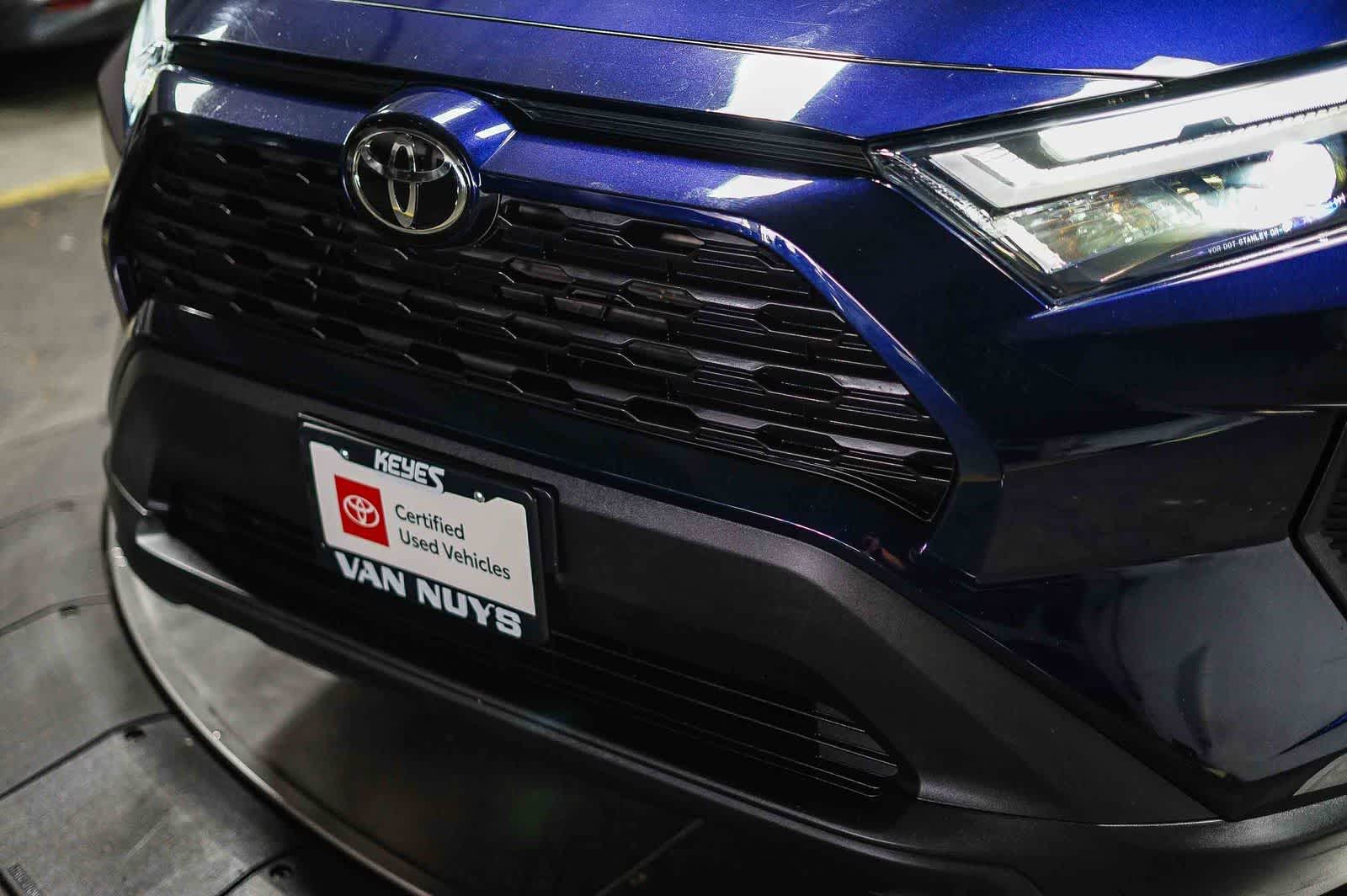 Thumbnail: 2024 Toyota RAV4 - 9