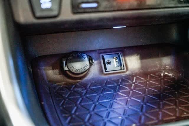 Thumbnail: 2019 Toyota RAV4 - 23