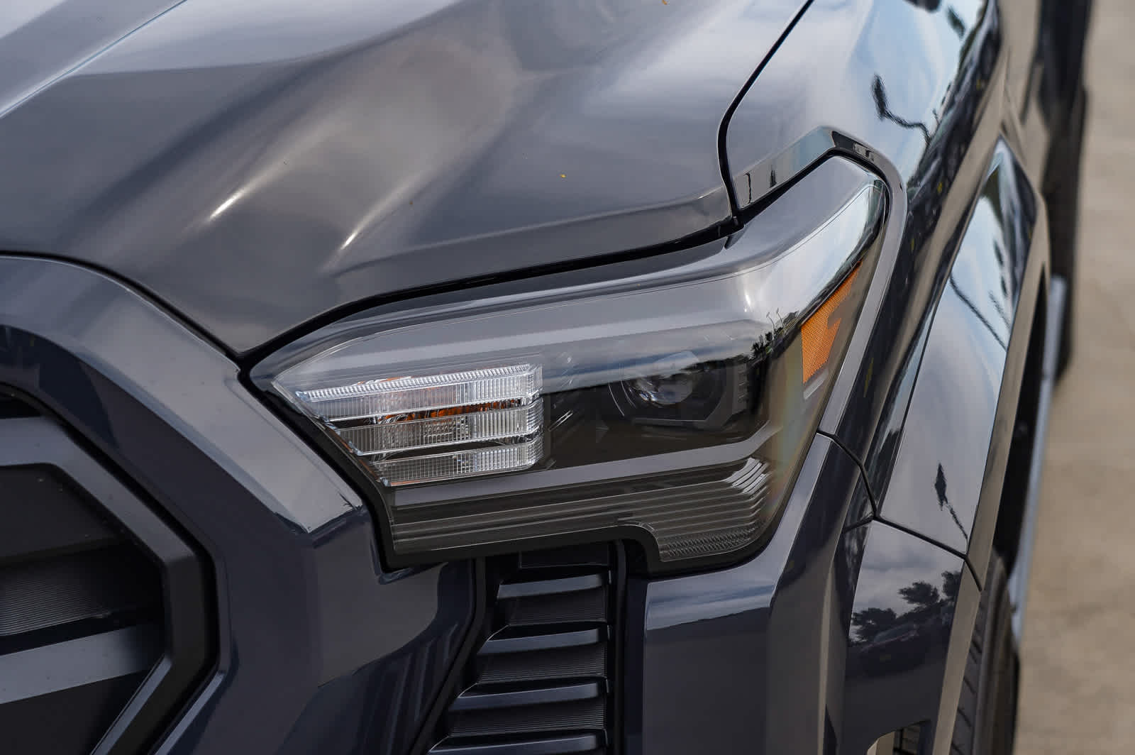 2025 Toyota Tacoma SR5 8