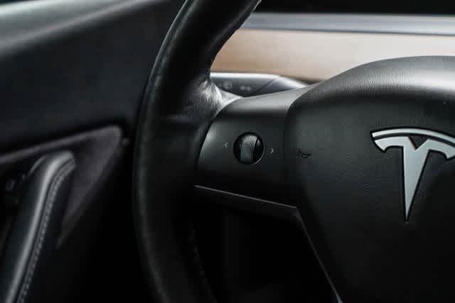 Thumbnail: 2021 Tesla Model Y - 16