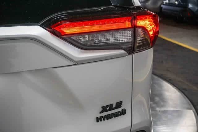 Thumbnail: 2023 Toyota RAV4 - 11