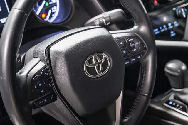 Thumbnail: 2022 Toyota Camry - 21