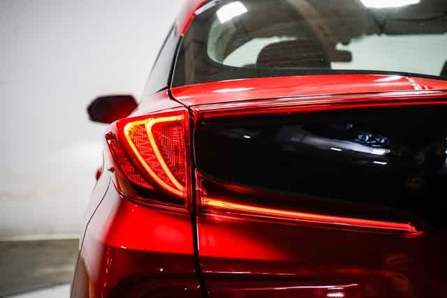 Thumbnail: 2022 Toyota Prius Prime - 10