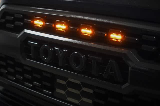 Thumbnail: 2019 Toyota Tacoma - 8