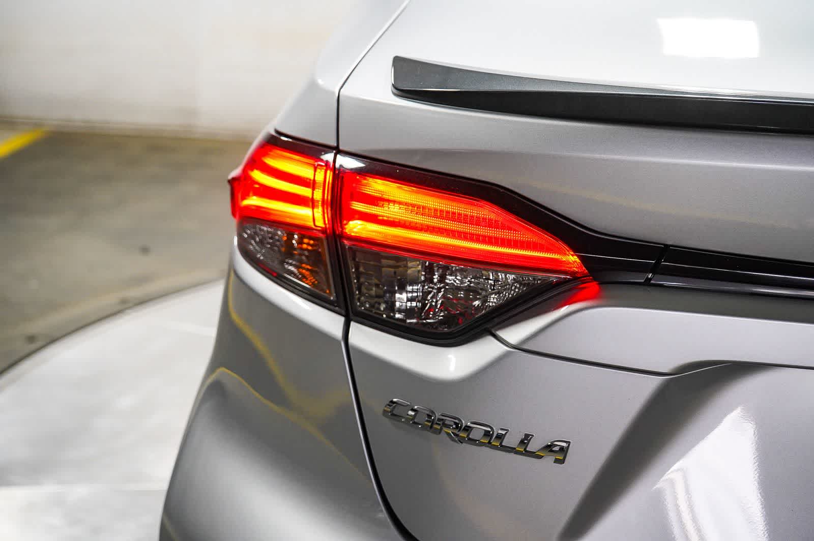 Thumbnail: 2021 Toyota Corolla - 11