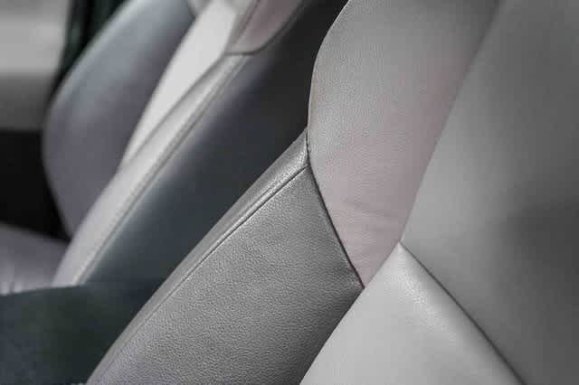 Thumbnail: 2015 Toyota RAV4 - 20