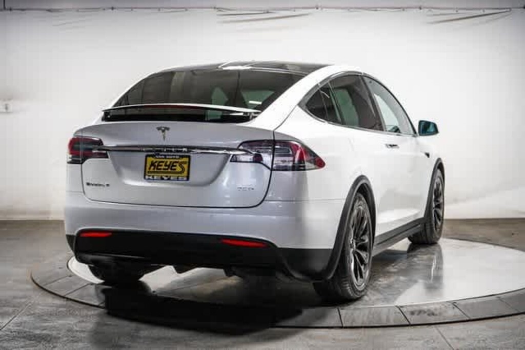 Used 2018 Tesla Model X 75D SUV