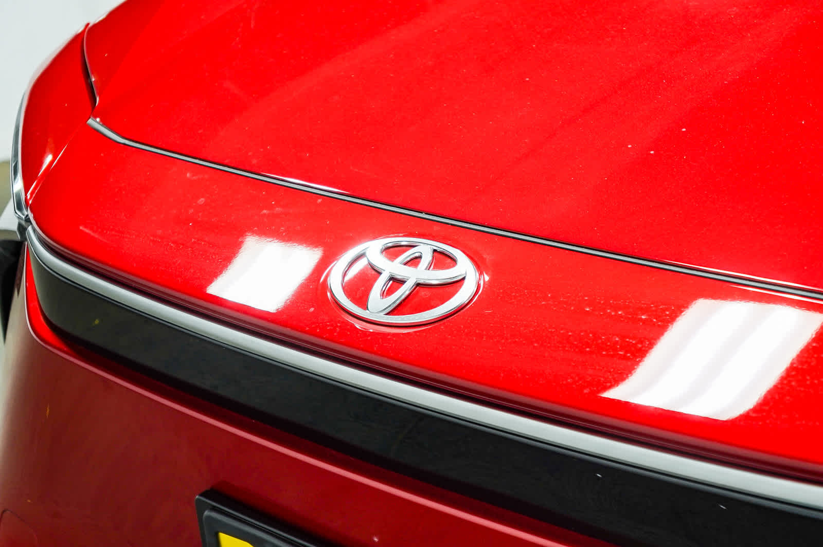 Thumbnail: 2025 Toyota bZ4X - 9