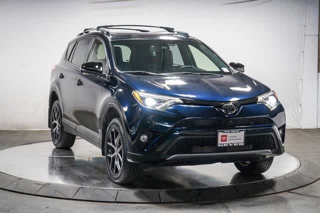 Thumbnail: 2018 Toyota RAV4 - 6