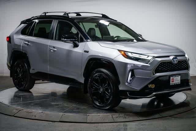 Thumbnail: 2022 Toyota RAV4 - 6