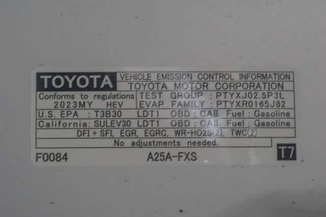 Thumbnail: 2023 Toyota RAV4 - 31