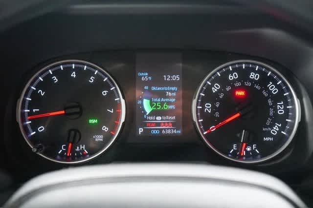 2022 Toyota RAV4 XLE 26