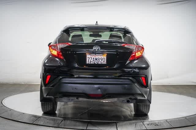Thumbnail: 2018 Toyota C-HR - 4