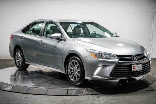 Thumbnail: 2015 Toyota Camry - 6