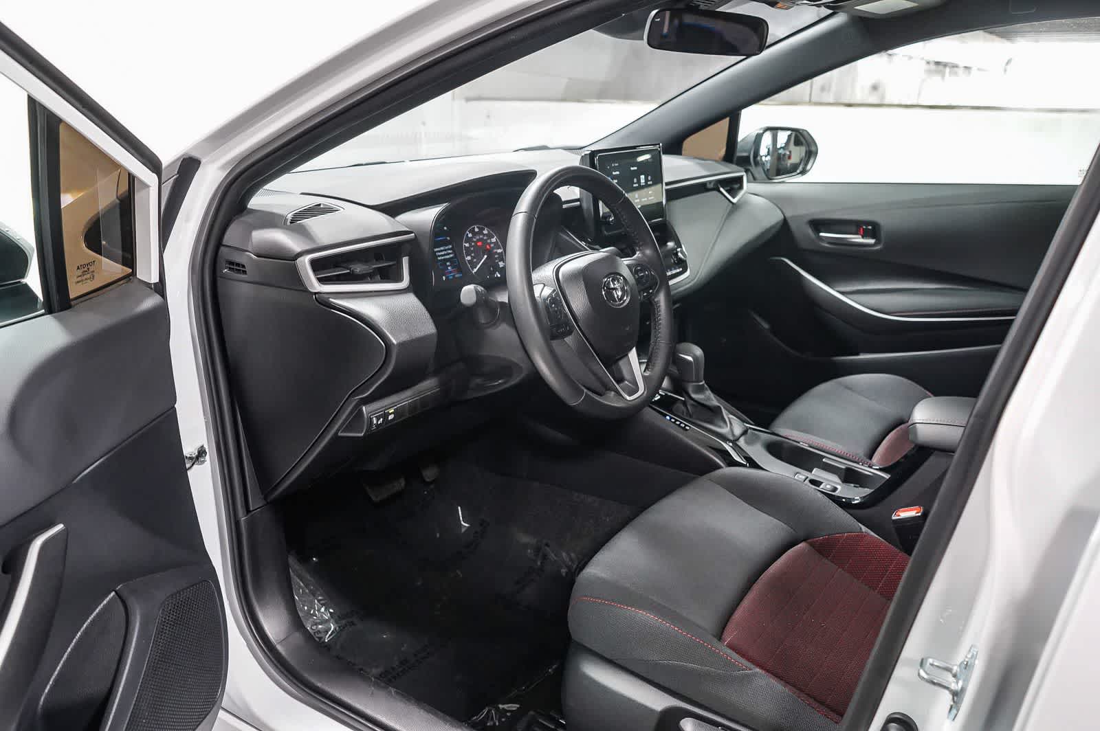 Thumbnail: 2025 Toyota Corolla - 18