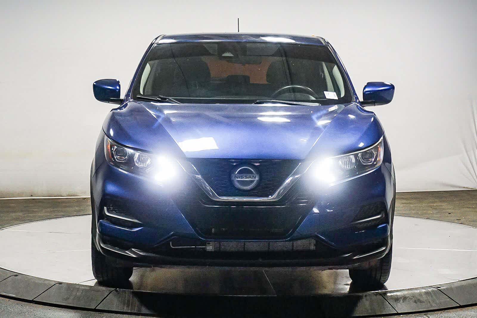 Thumbnail: 2020 Nissan Rogue Sport - 4
