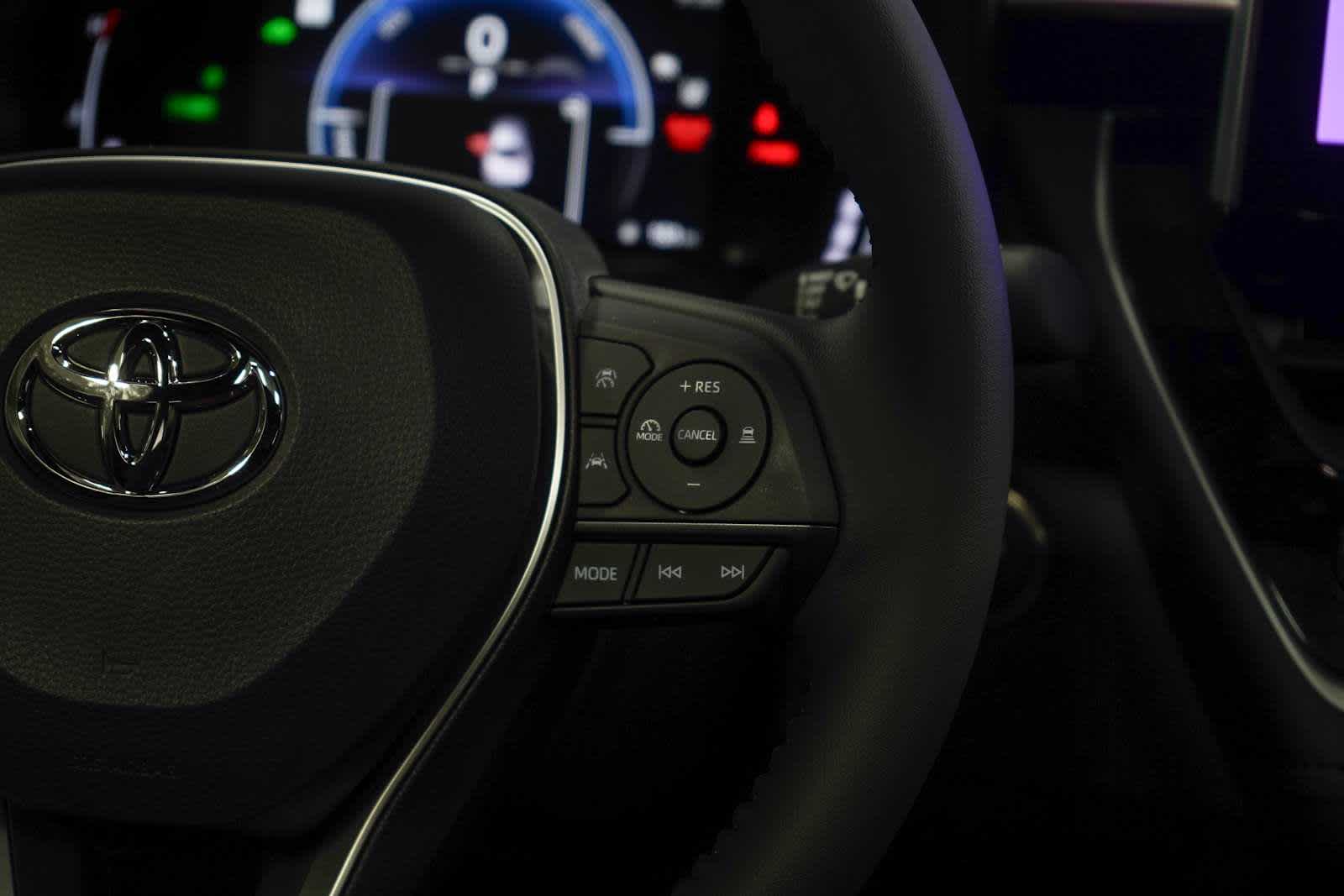 Thumbnail: 2025 Toyota Corolla - 15