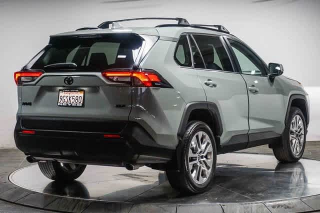 Thumbnail: 2023 Toyota RAV4 - 4