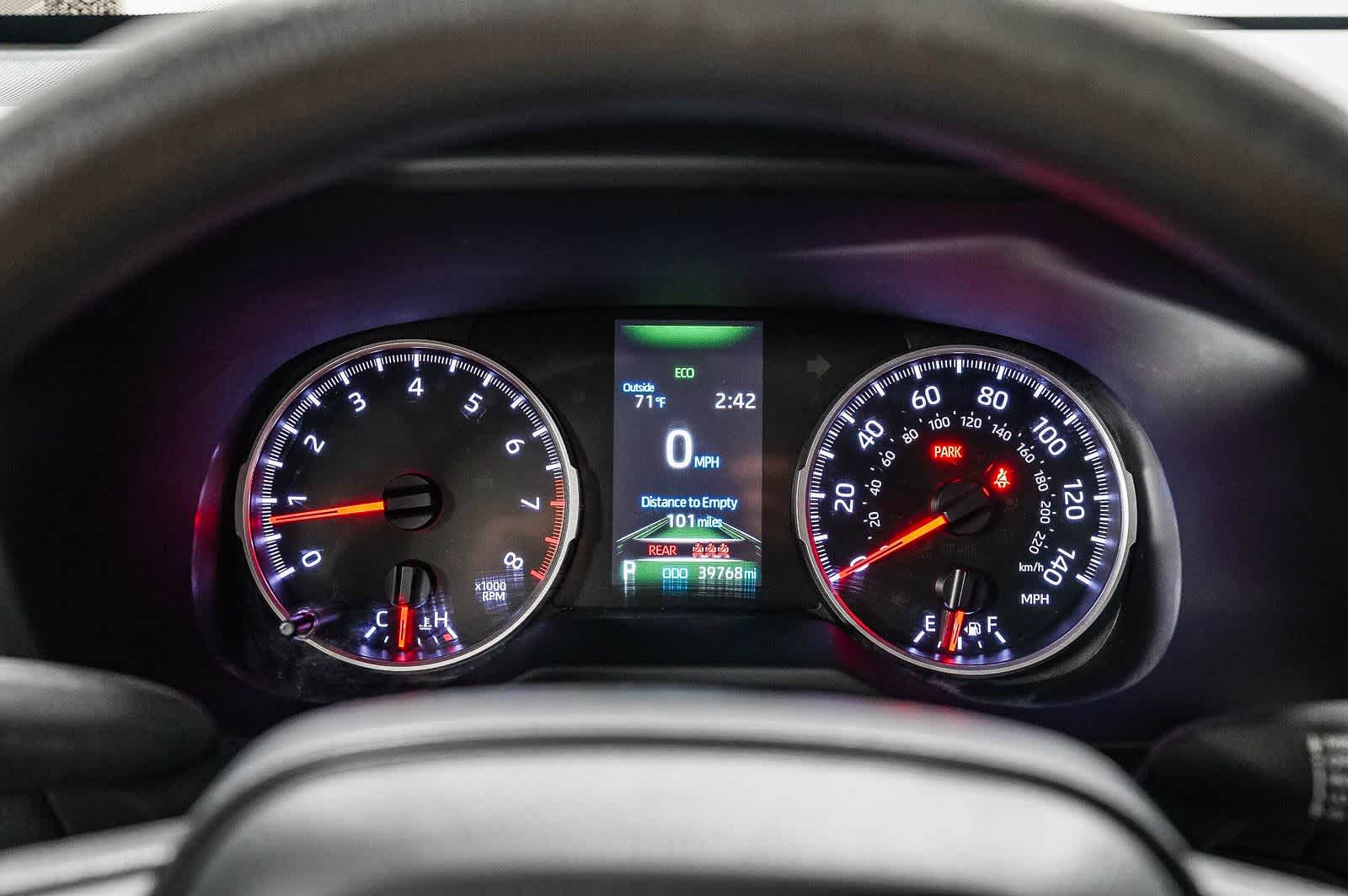Thumbnail: 2022 Toyota RAV4 - 25