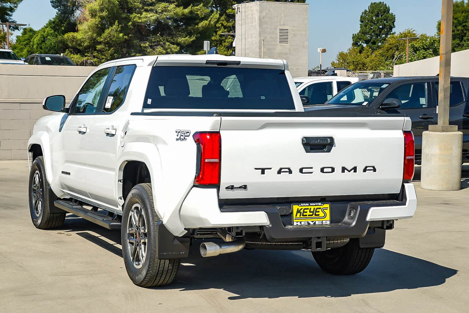 Thumbnail: 2025 Toyota Tacoma - 6