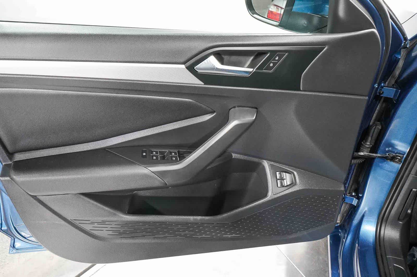 Thumbnail: 2021 Volkswagen Jetta - 21