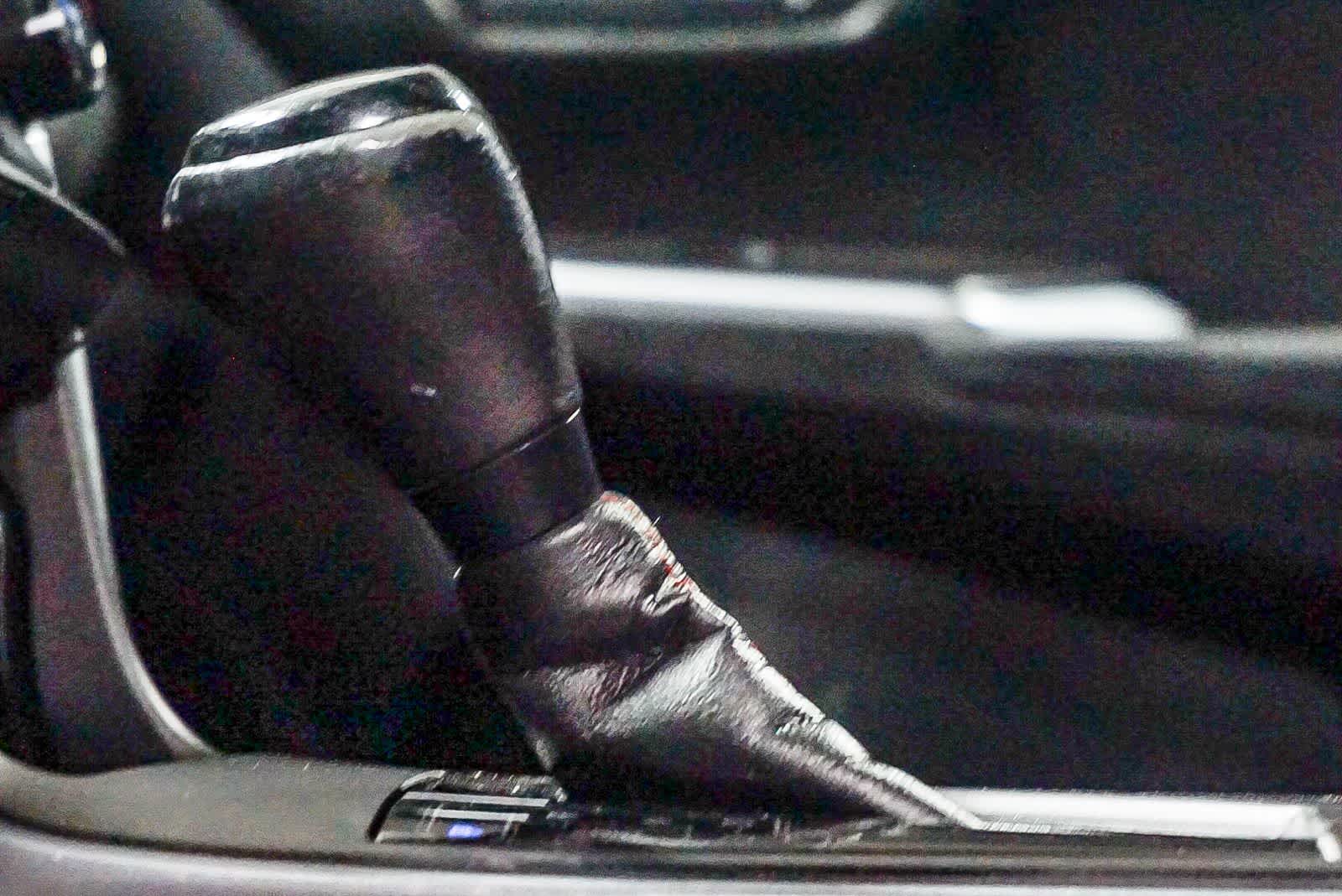 Thumbnail: 2016 Toyota Camry - 18