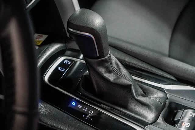 Thumbnail: 2022 Toyota Corolla Cross - 20