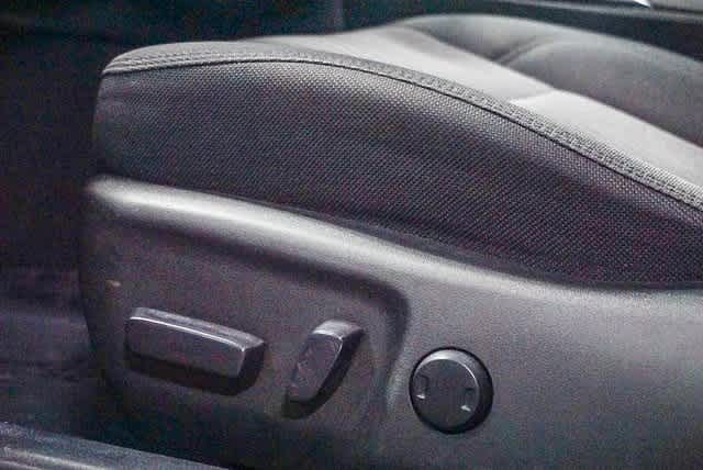 Thumbnail: 2017 Toyota Camry - 22