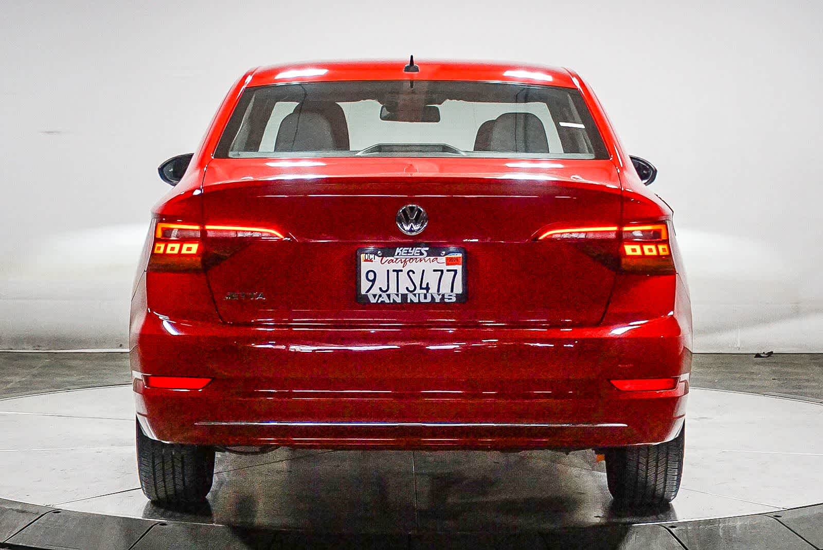 Thumbnail: 2019 Volkswagen Jetta - 9