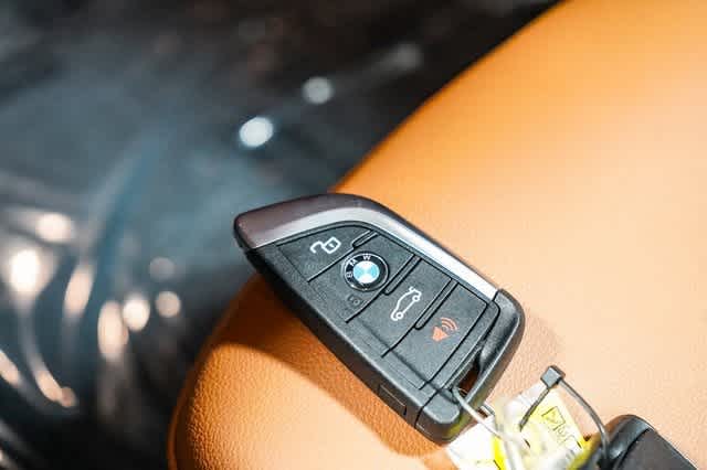 2023 BMW 3 Series 330e 29