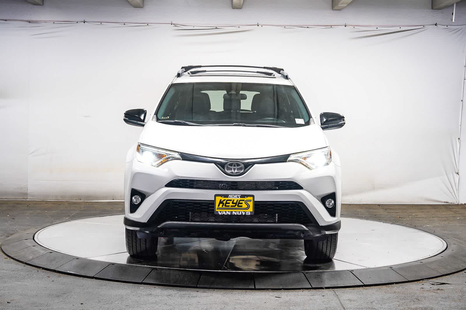 Thumbnail: 2018 Toyota RAV4 - 6