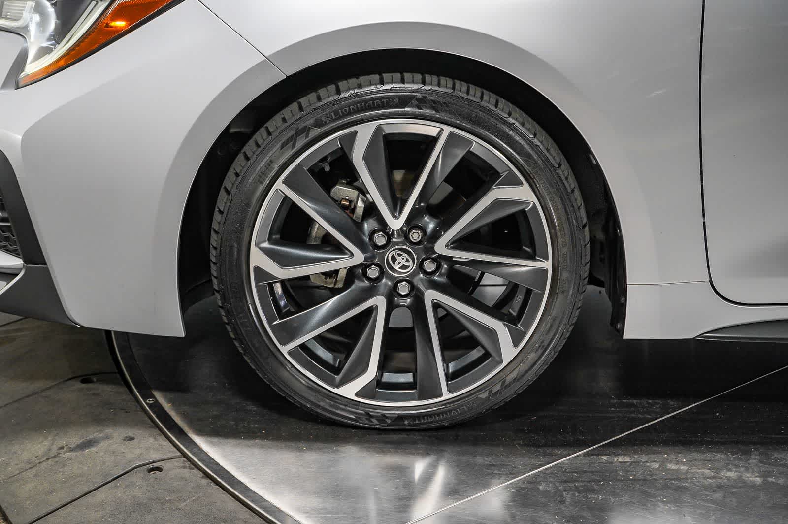 Thumbnail: 2021 Toyota Corolla - 9