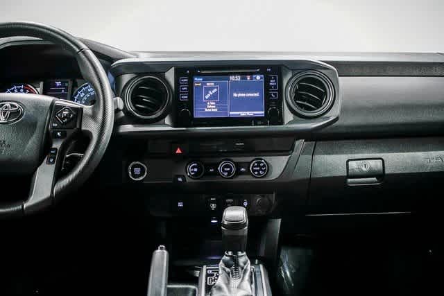 Thumbnail: 2018 Toyota Tacoma - 12