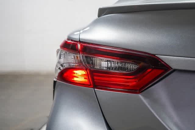 2022 Toyota Camry SE 12