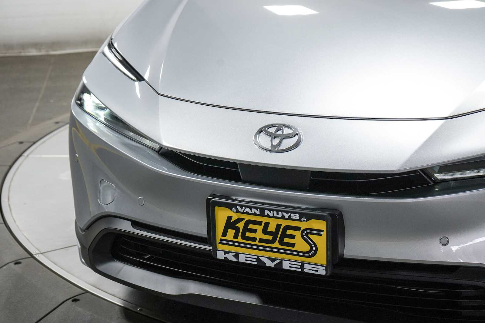 Thumbnail: 2025 Toyota Prius - 9
