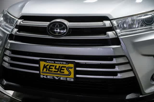Thumbnail: 2019 Toyota Highlander - 5