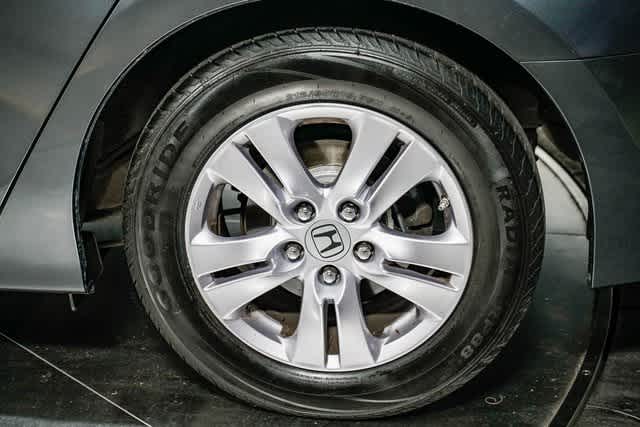 Thumbnail: 2012 Honda Accord - 10