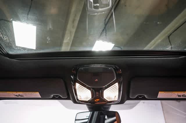 2023 BMW 3 Series 330e 16
