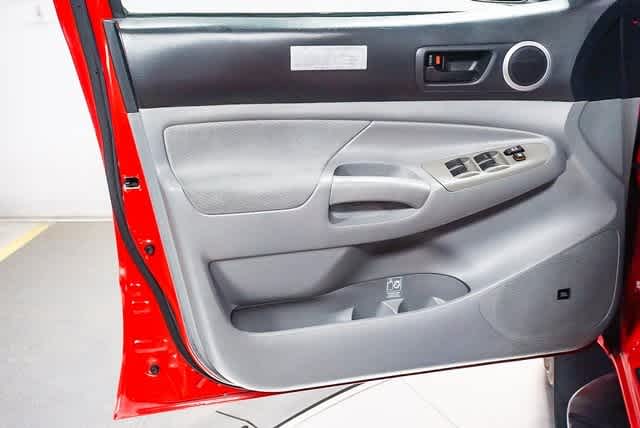 Thumbnail: 2008 Toyota Tacoma - 21