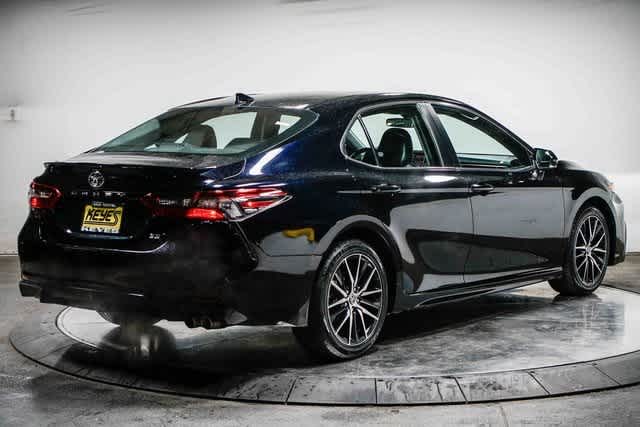 Thumbnail: 2023 Toyota Camry - 4