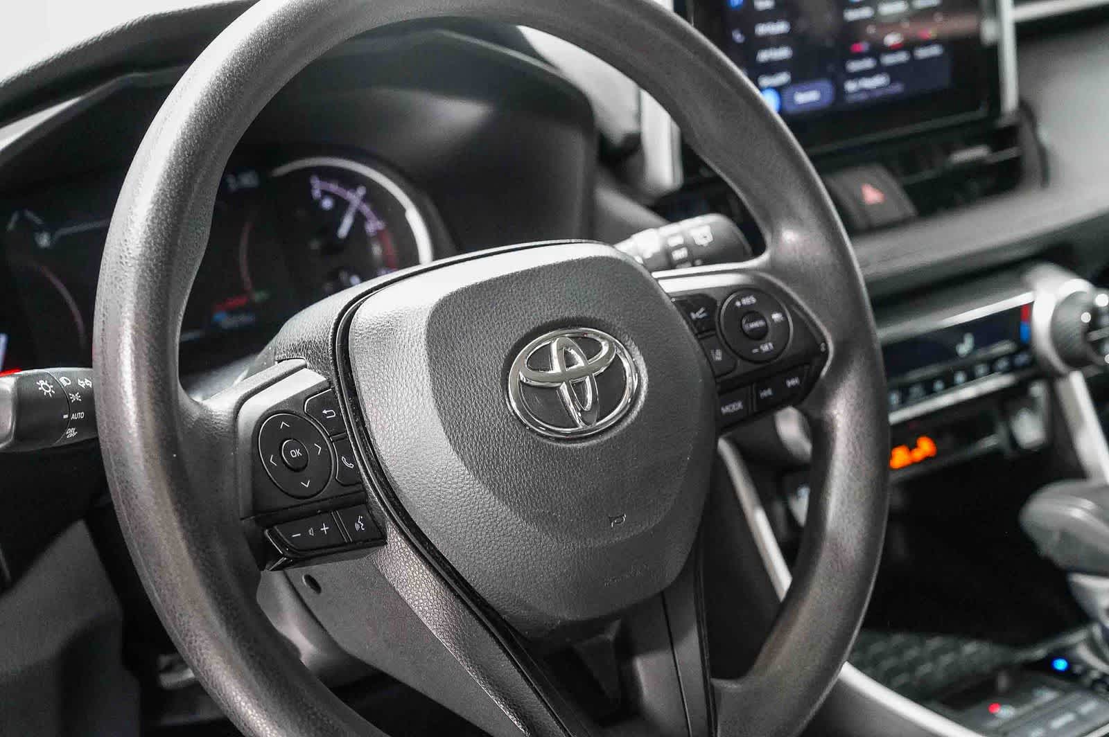 Thumbnail: 2024 Toyota RAV4 - 21