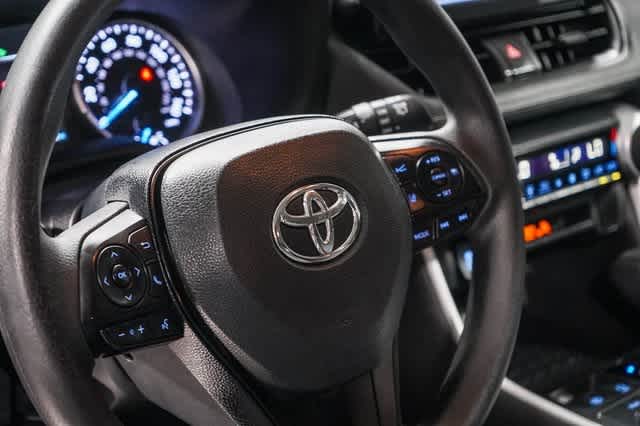 Thumbnail: 2021 Toyota RAV4 - 21