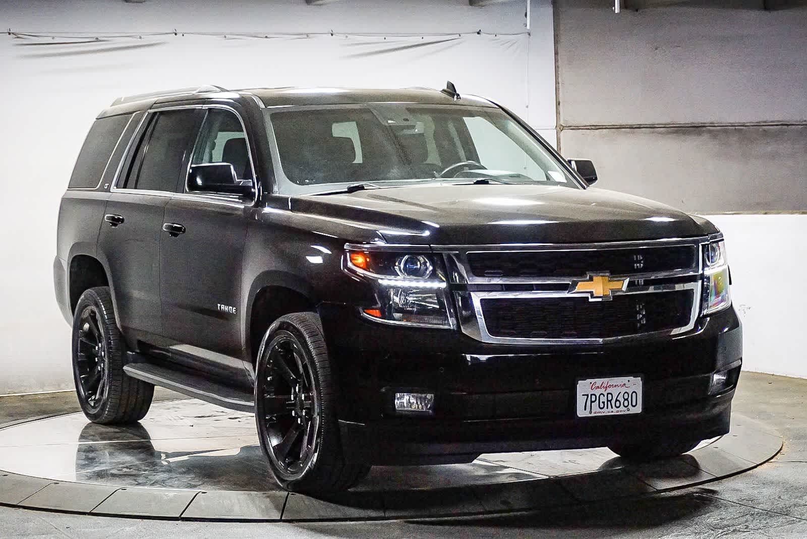 Thumbnail: 2016 Chevrolet Tahoe - 3