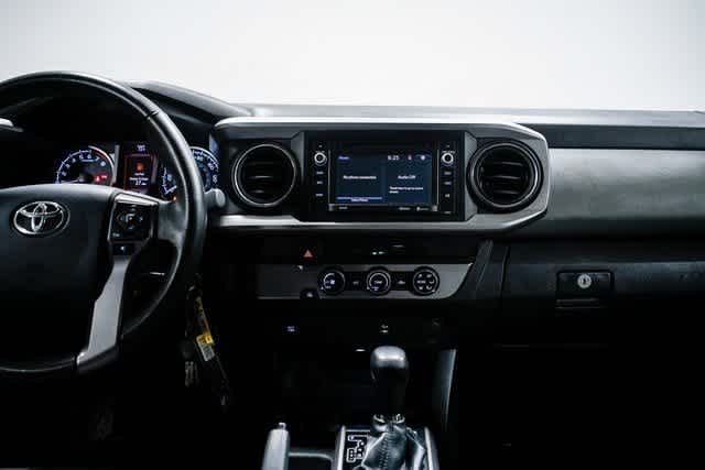 Thumbnail: 2017 Toyota Tacoma - 13