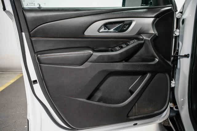 Thumbnail: 2019 Chevrolet Traverse - 19