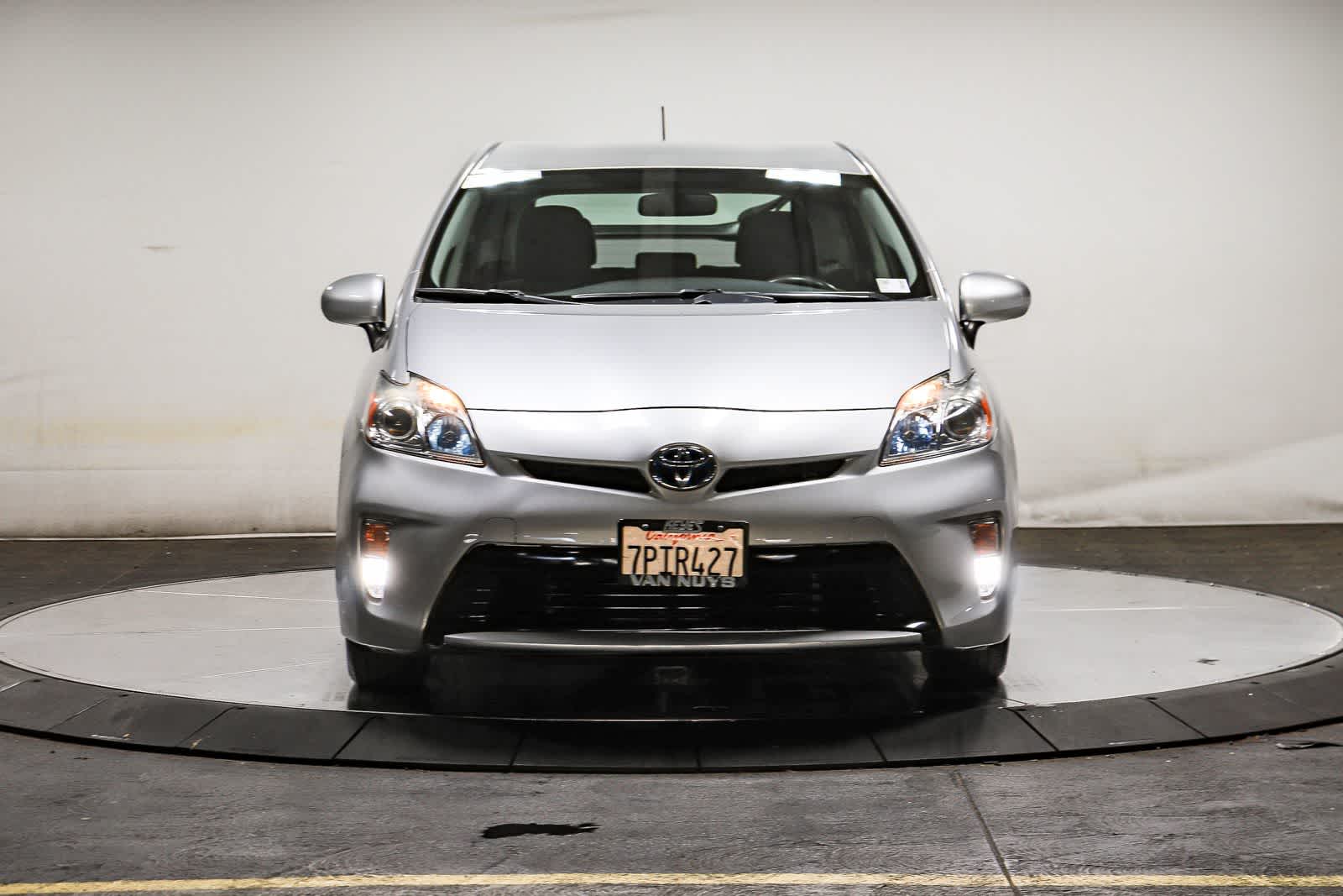 Thumbnail: 2015 Toyota Prius - 6