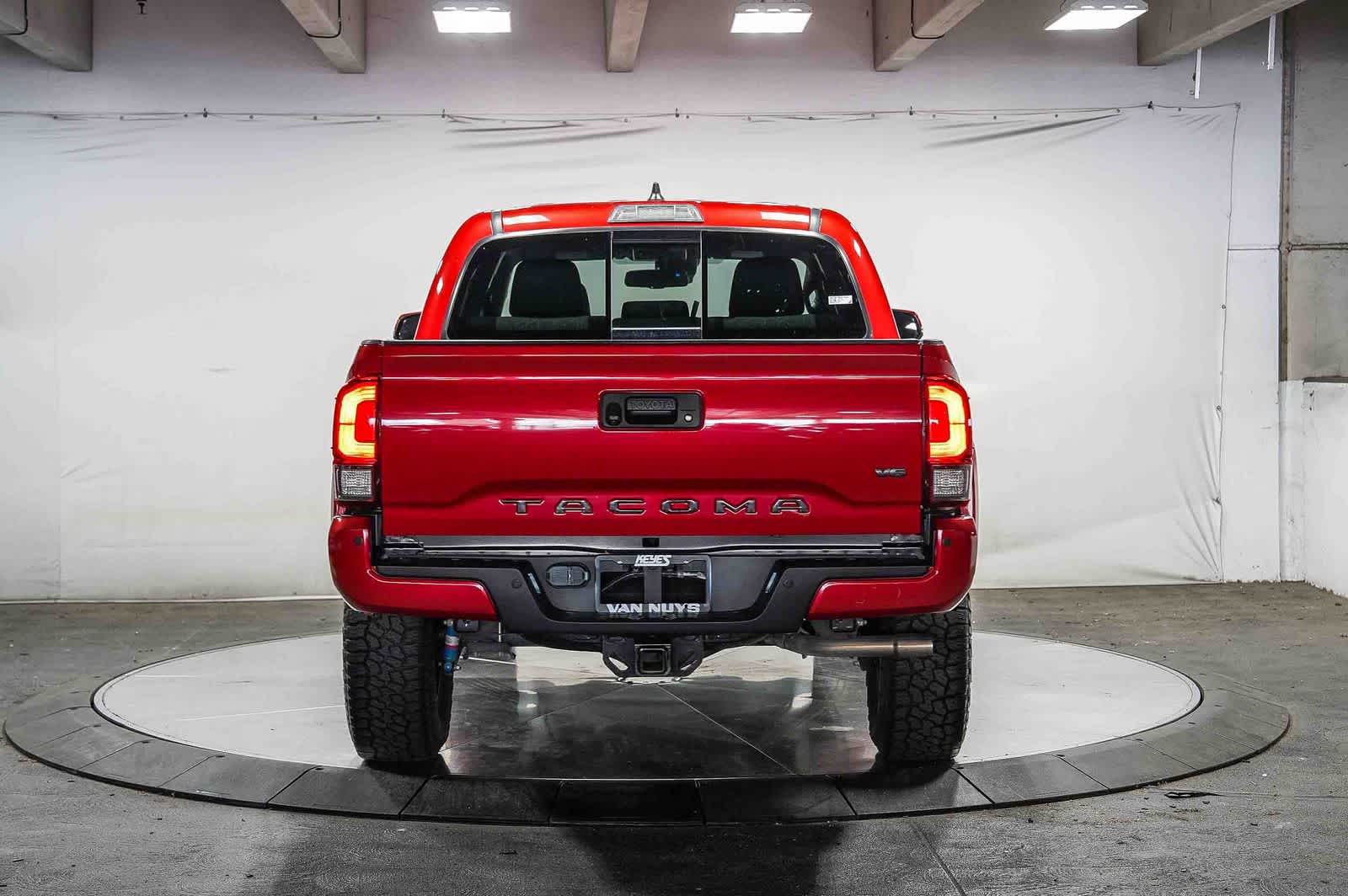 Thumbnail: 2023 Toyota Tacoma - 3