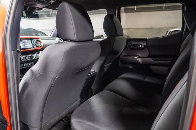 Thumbnail: 2018 Toyota Tacoma - 18