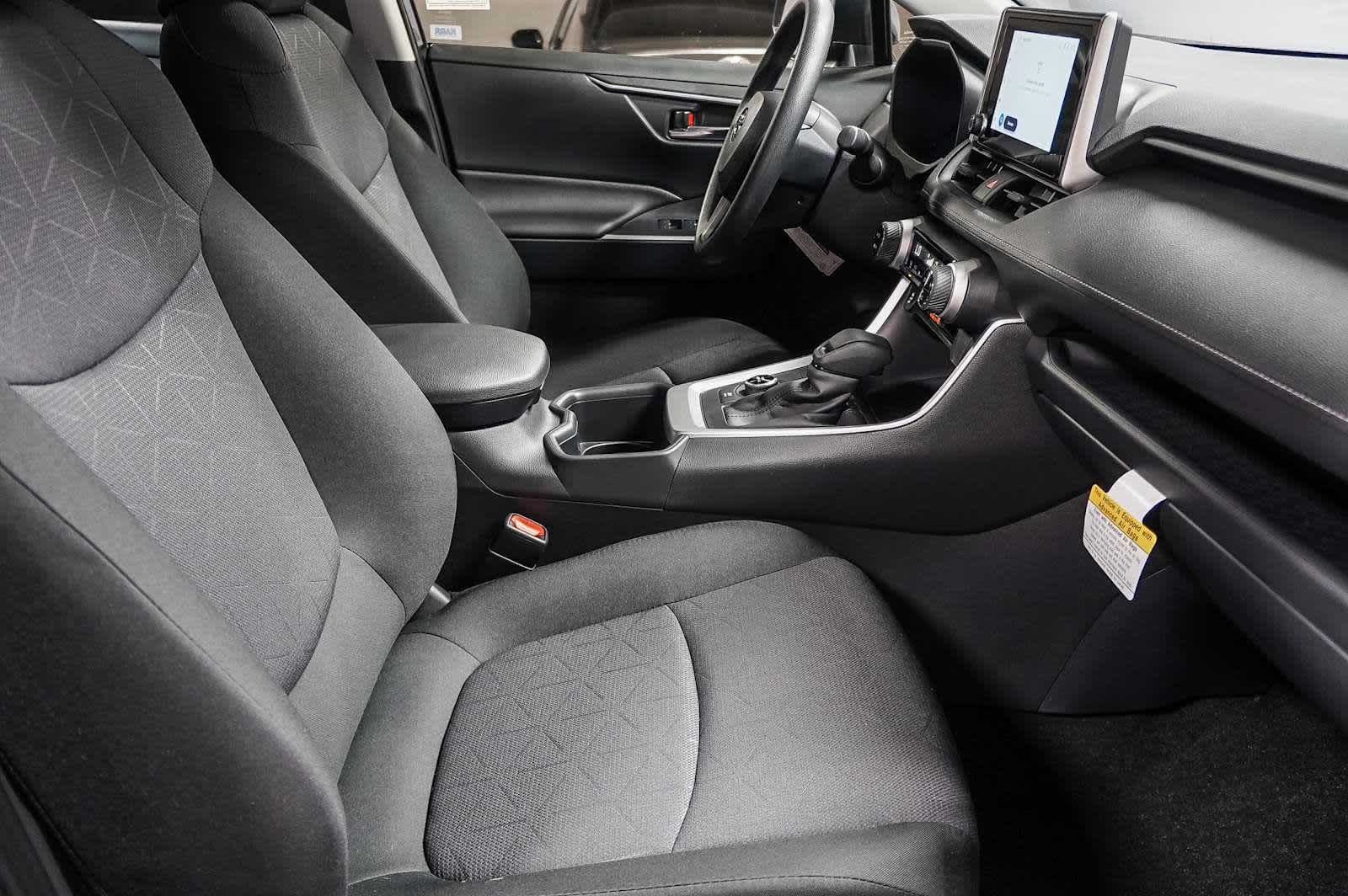 Thumbnail: 2025 Toyota RAV4 - 20